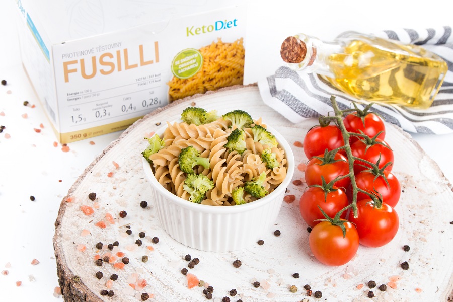 Keto dieta - proteinové těstoviny fusilli - KetoDiet.cz