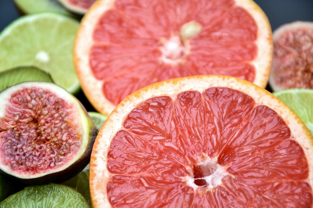 grapefruit a další ovoce